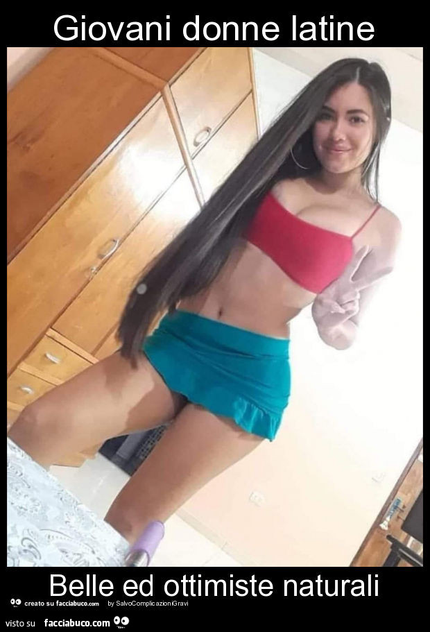 Giovani donne latine belle ed ottimiste naturali