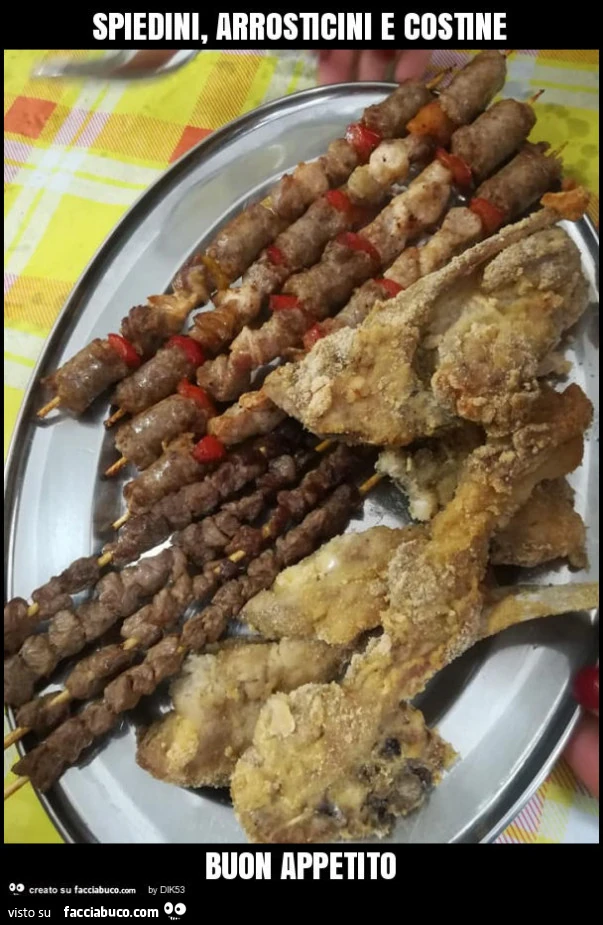 Spiedini, arrosticini e costine buon appetito