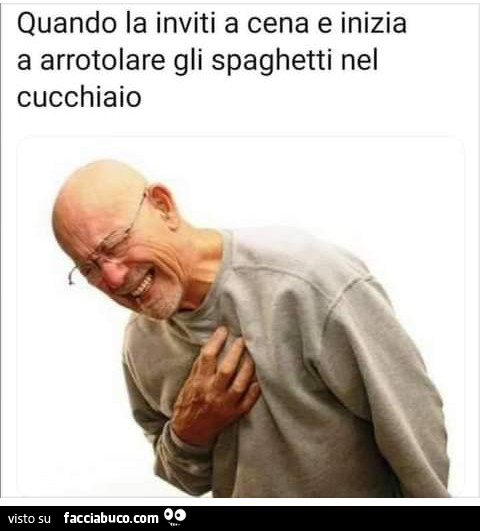 Quando la inviti a cena e inizia a arrotolare gli spaghetti