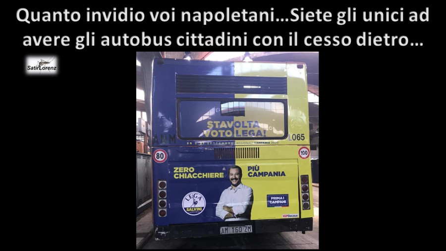 Napoli Salvini autobus
