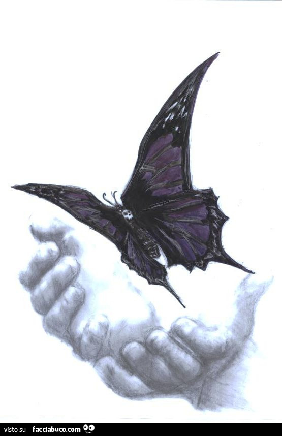 Farfalla della morte tra le mani